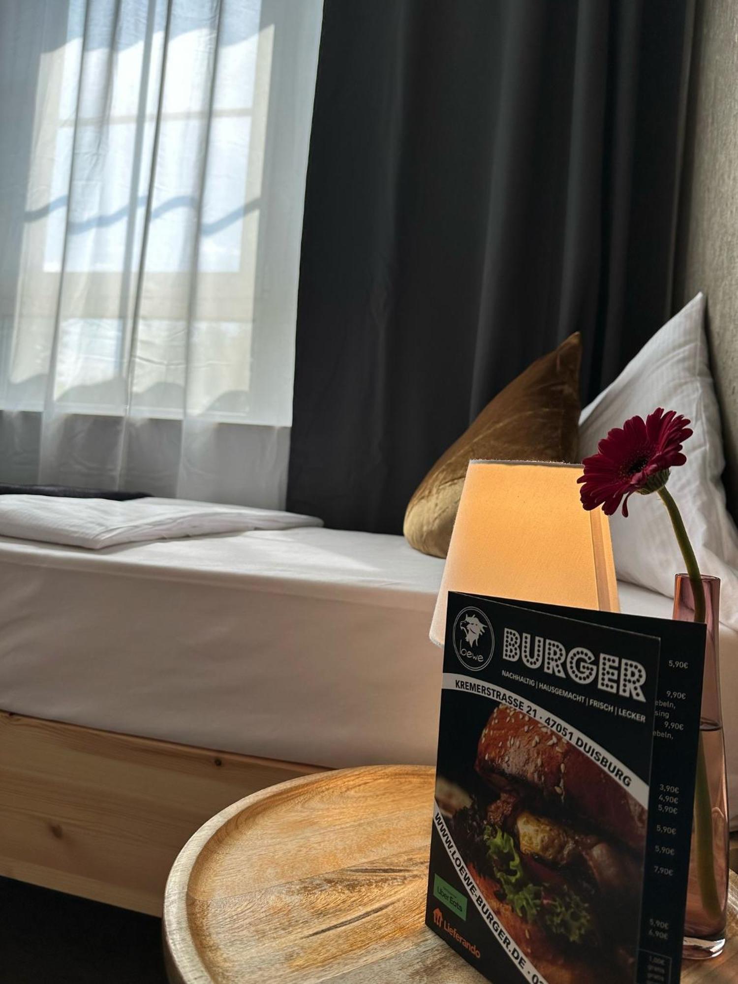 祖姆鲁文餐厅酒店 杜伊斯堡 外观 照片